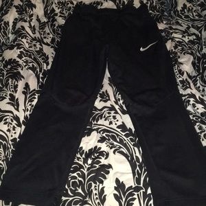 nike therma pants